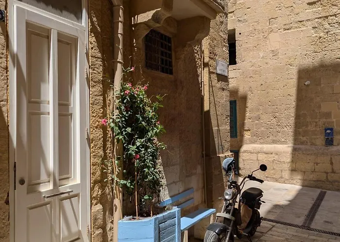 35, Boutique Escape * Valletta